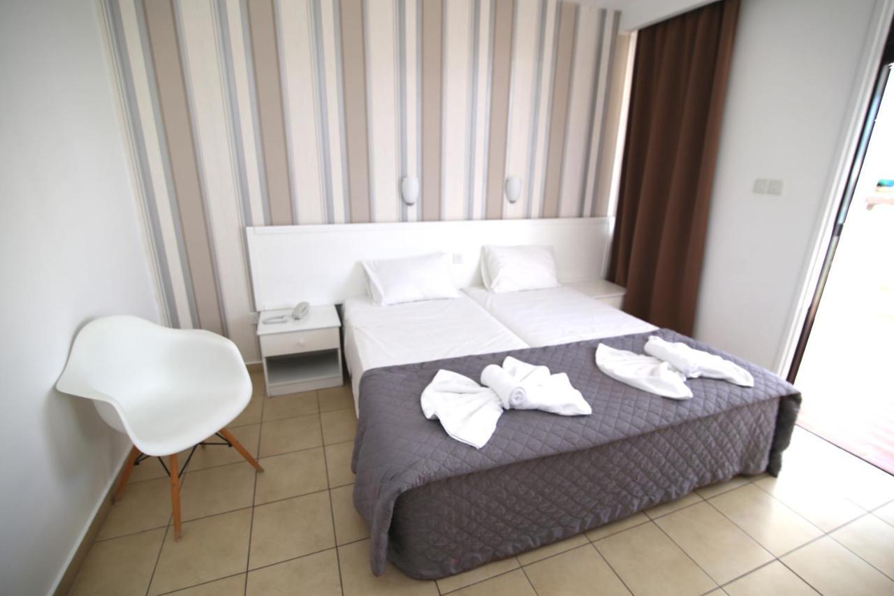 Lantiana Napa Aparthotel 아이아 나파 외부 사진